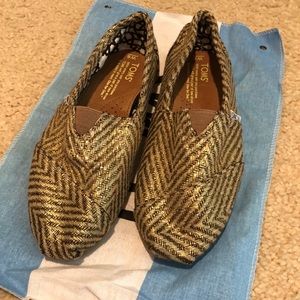 Toms gold stripped shoes 6w